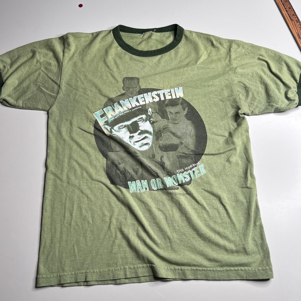 2005 Frankenstein Shirt Mens Large Green Man Or Monster Horror Graphic Tee